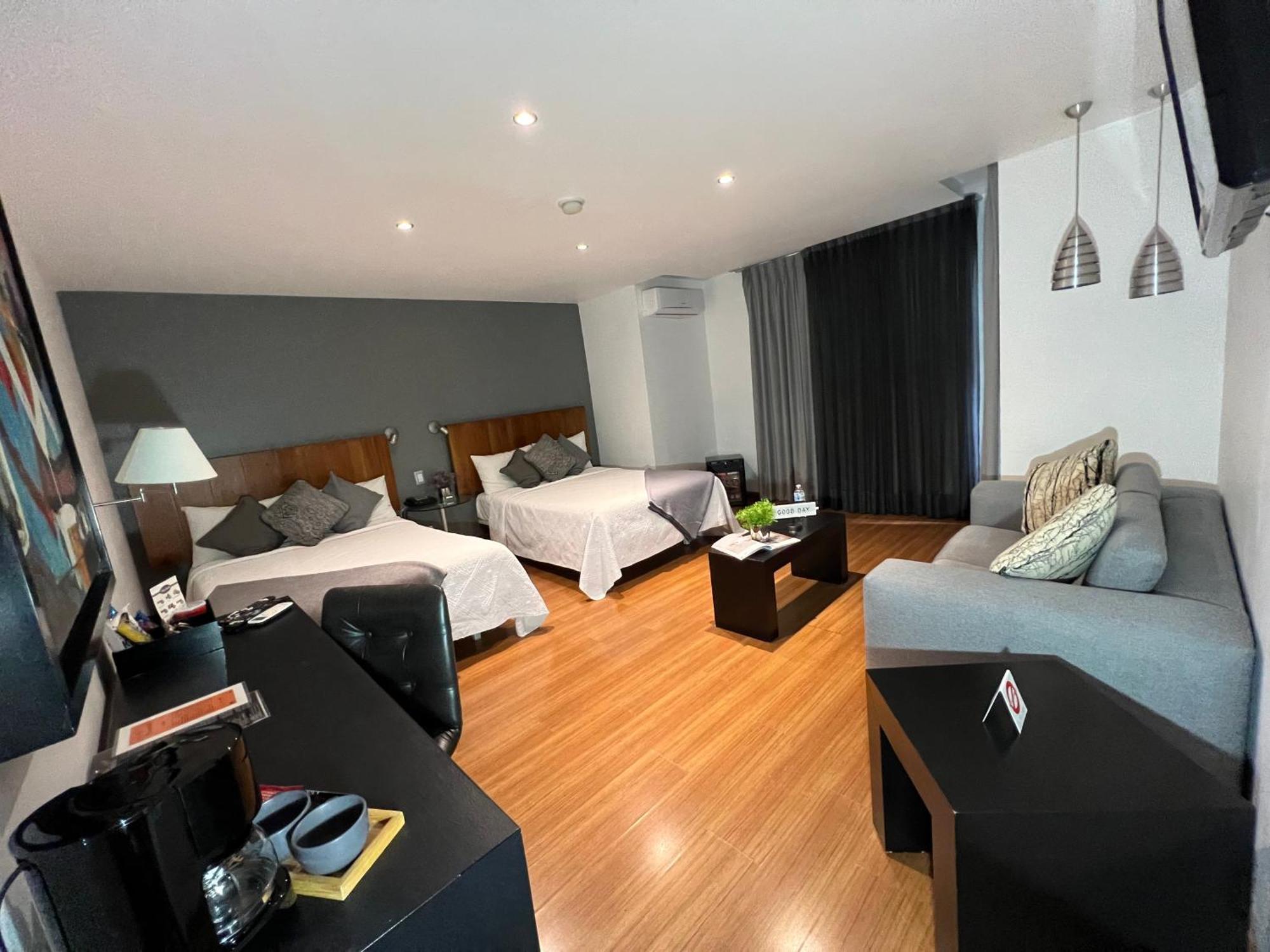 Hotel CLARUM 101 Zapopan Buitenkant foto
